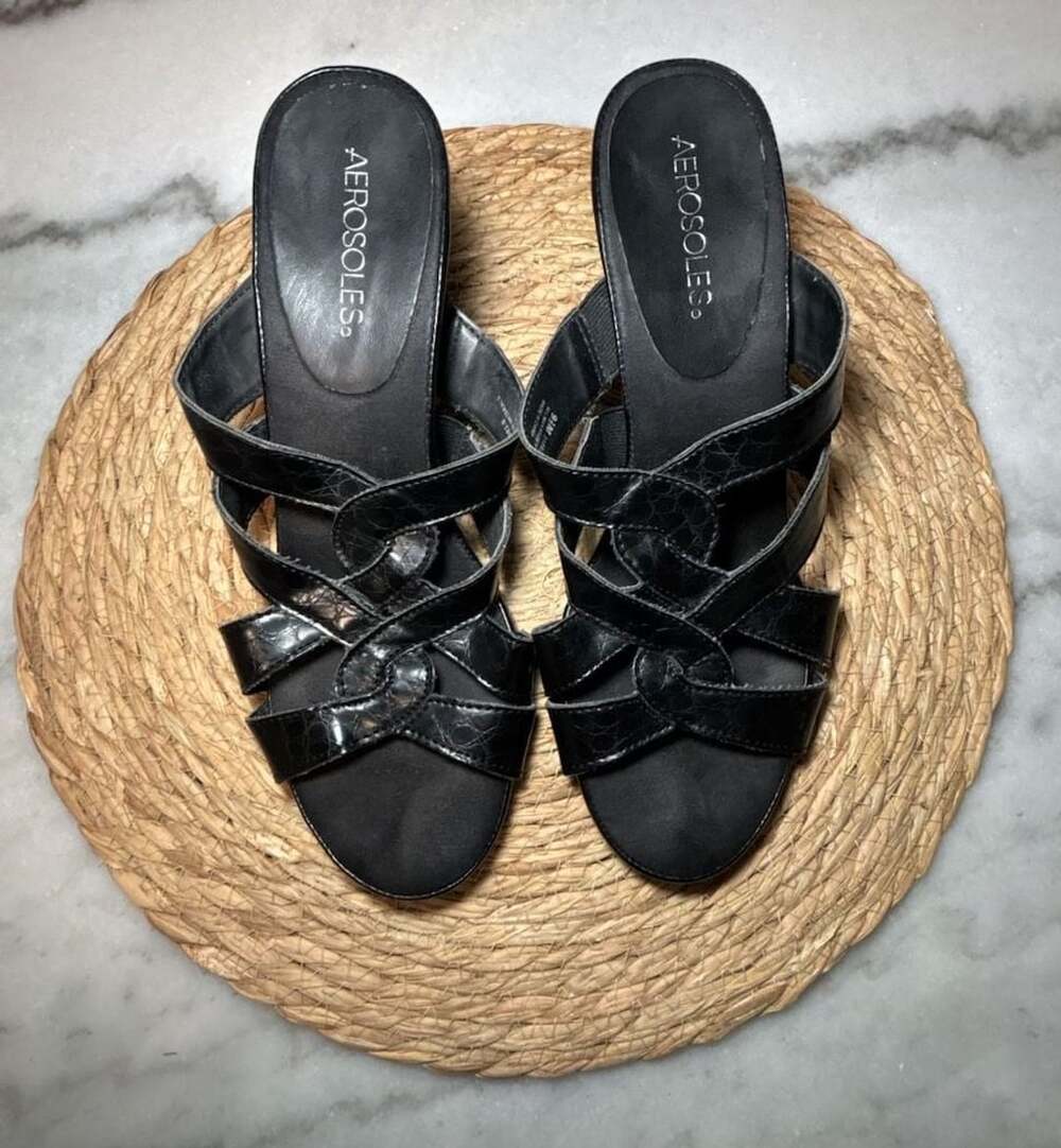 Aerosoles Heeled Sandals Size 9.5M Black Strappy